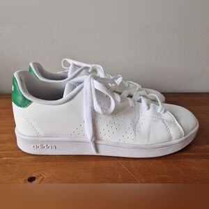 Adidas Advantage Classic White Tennis Shoe, US 6.5